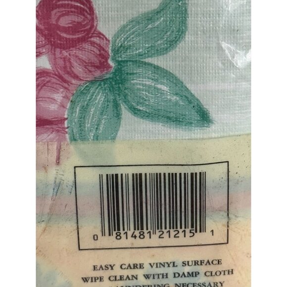 Sultans Linens Vinyl Flannel Back Rectangle Tablecloth 52" X 70" - Picture 8 of 10